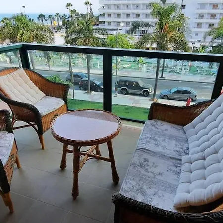 Impresionante Primera Linea De Playa, Bajondillo * Τορρεμολίνος