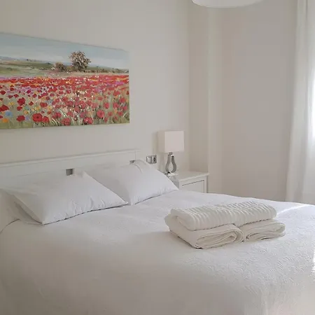 Impresionante Primera Linea De Playa, Bajondillo Apartment