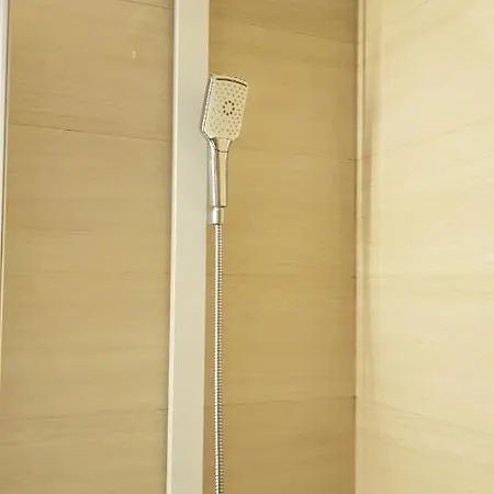 Апартаменти Impresionante Primera Linea De Playa, Bajondillo *