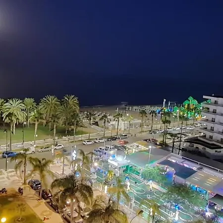 Impresionante Primera Linea De Playa, Bajondillo Apartment