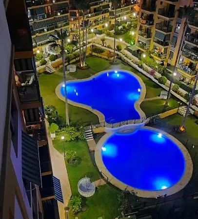 Апартаменти Impresionante Primera Linea De Playa, Bajondillo