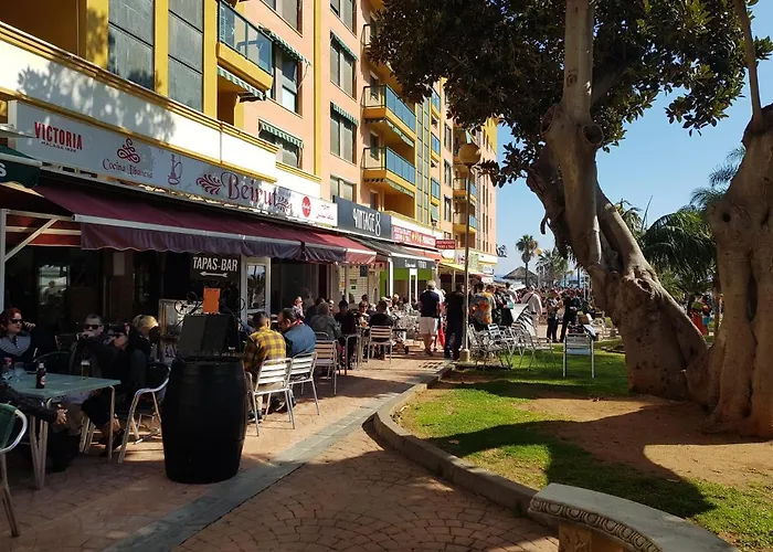Impresionante Primera Linea De Playa, Bajondillo * Torremolinos
