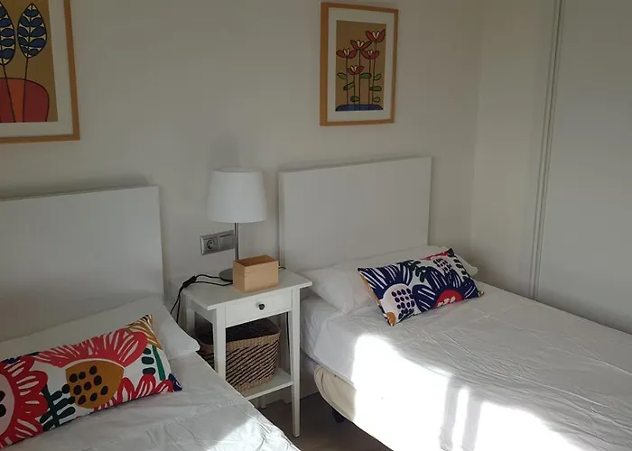 Impresionante Primera Linea De Playa, Bajondillo * Torremolinos