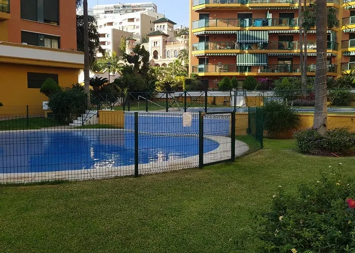 Impresionante Primera Linea De Playa, Bajondillo * Torremolinos